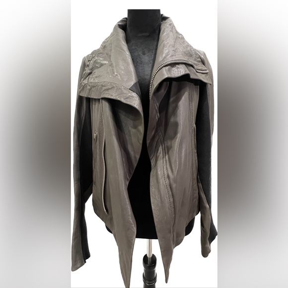 June Genuine Leather Jacket in Dark Olive | Size M - Picture 12 of 15